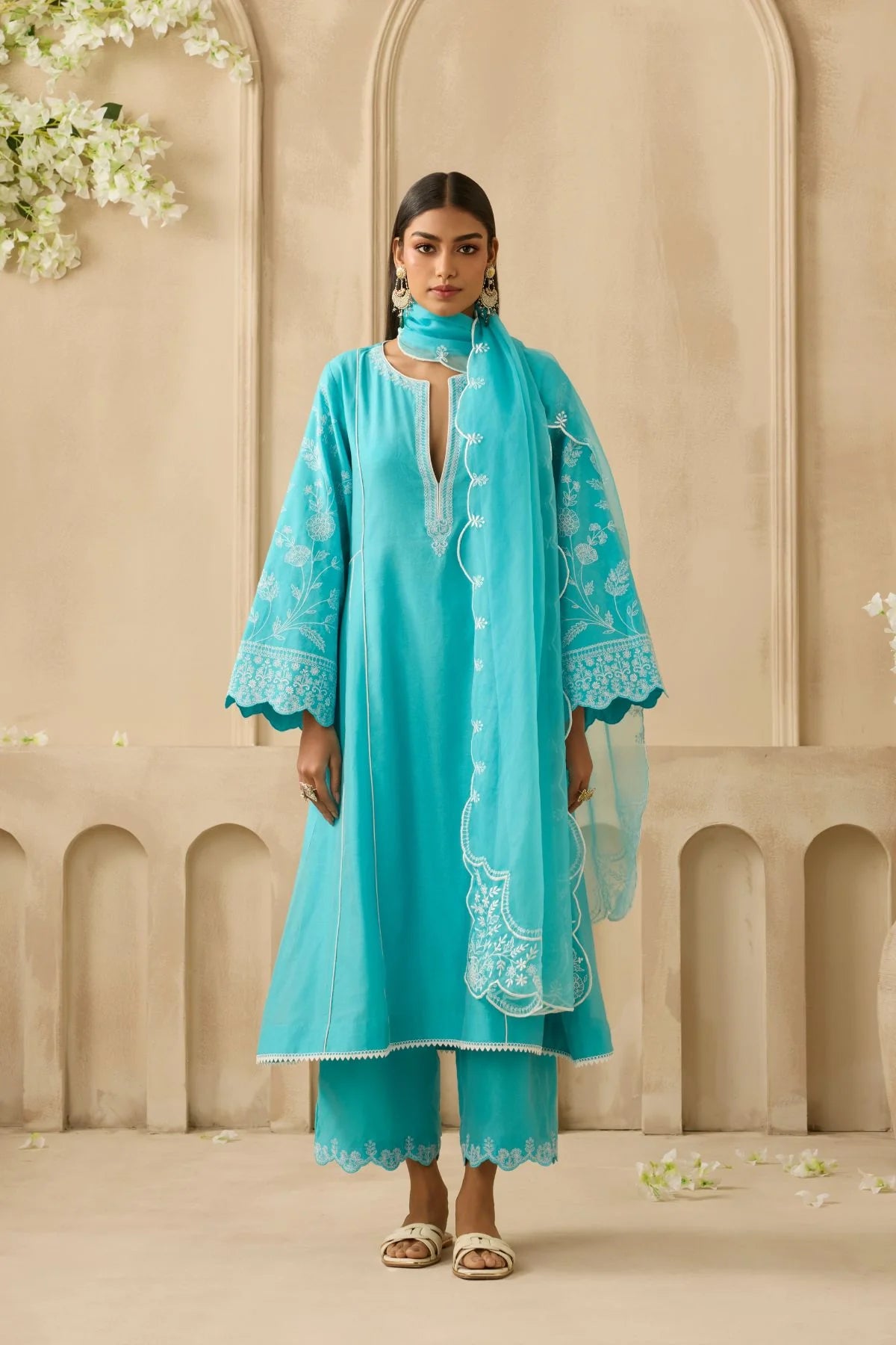 NEW BEAUTIFUL ROMAN SILK KURTA SET