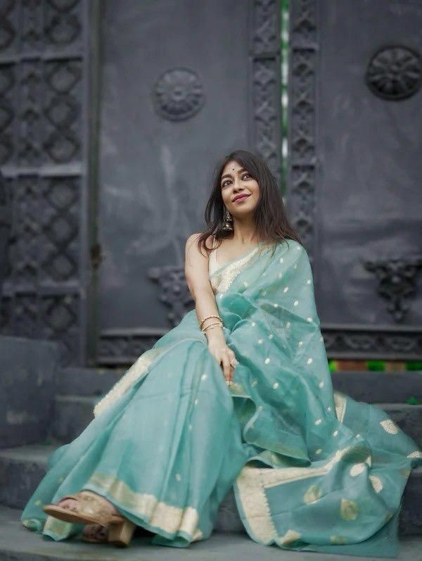 Elegant Soft Lichi Silk Saree with Jacquard Work