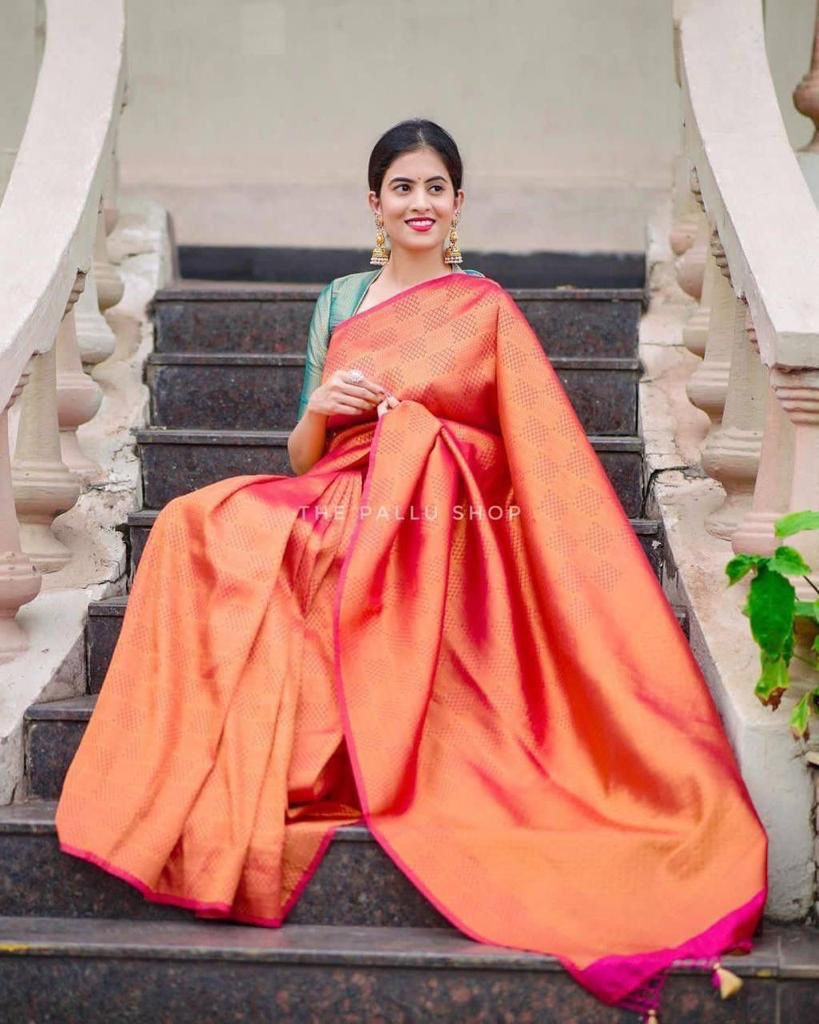 Elegant Soft Lichi Silk Saree with Jacquard Work