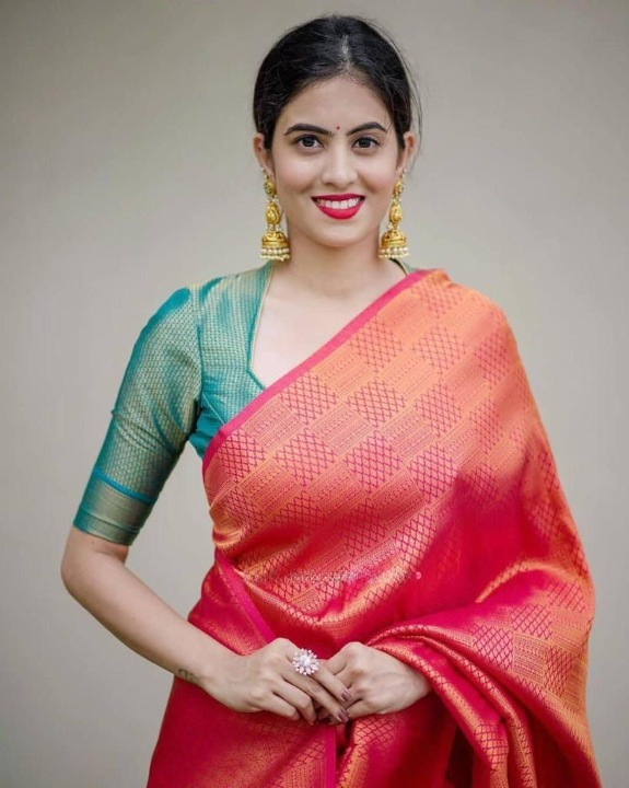 Elegant Soft Lichi Silk Saree with Jacquard Work