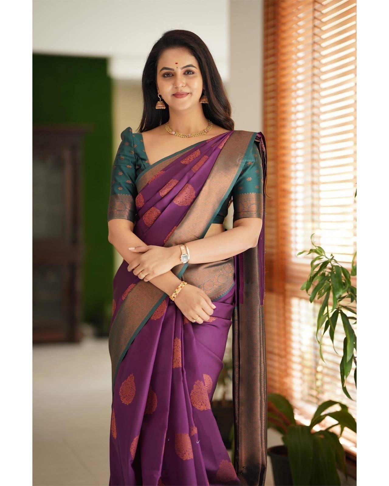 Elegant Soft Lichi Silk Saree with Jacquard Work