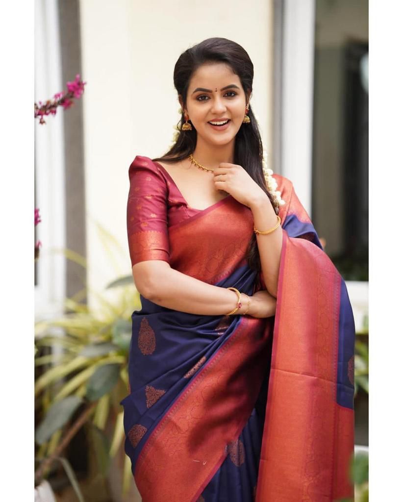 Elegant Soft Lichi Silk Saree with Jacquard Work