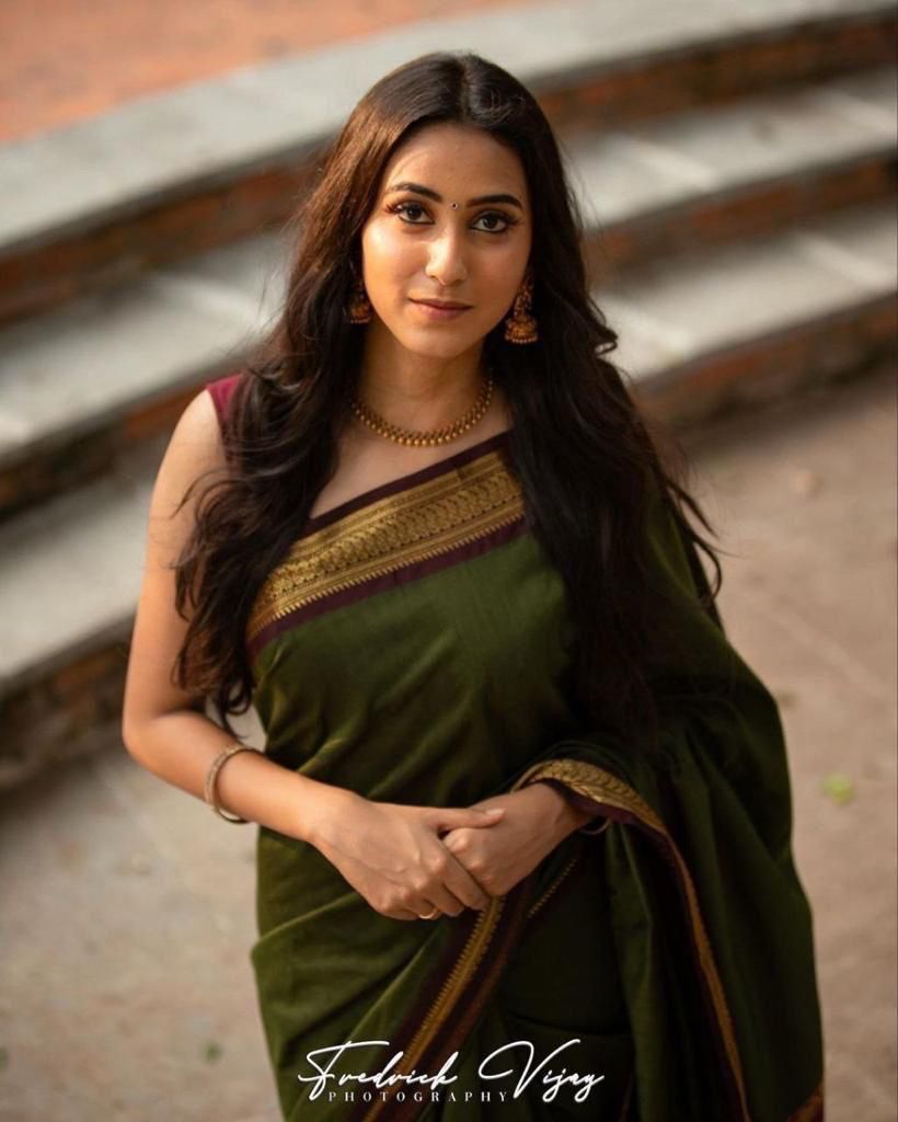 Silk Green Festival Wear Weaving Saree