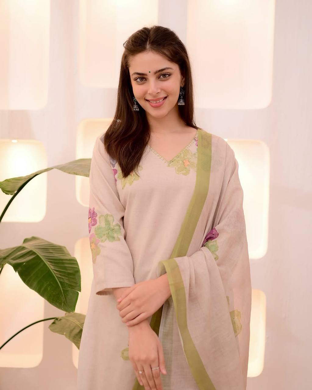Elegant Cotton Floral Print Salwar Kameez Set with Dupatta