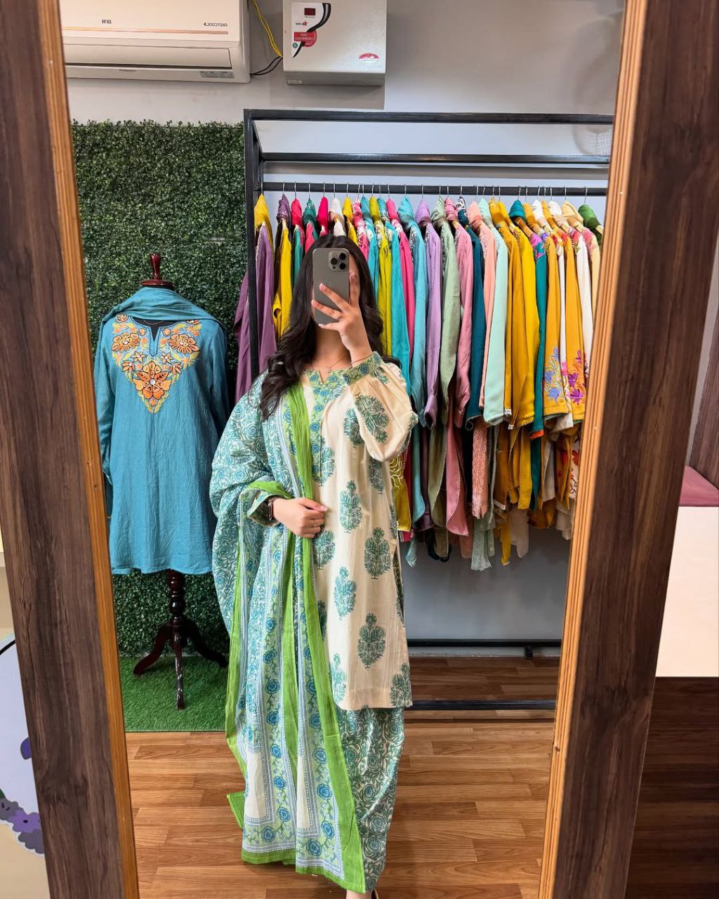 Effortless Style Meets Everyday Comfort – Mal Cotton Co-ord Set with Dupatta