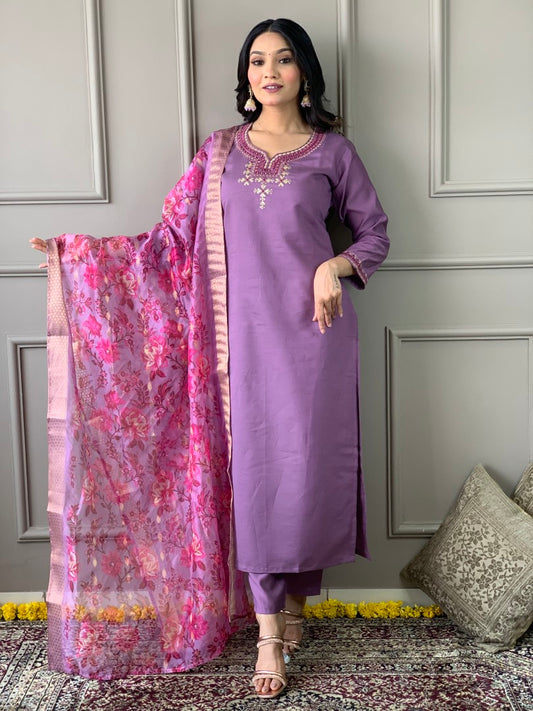 BEAUTIFUL EMBRIDERY KURTA SET