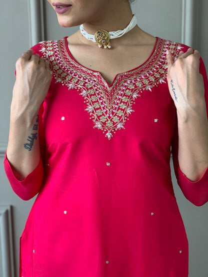 BEAUTIFUL RANI KURTA SET