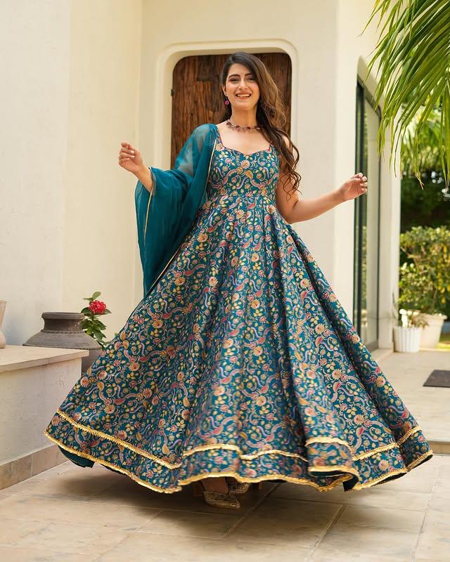 Luxurious Chinnon Silk Suit Set with Dupatta