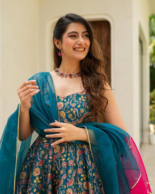 Luxurious Chinnon Silk Suit Set with Dupatta