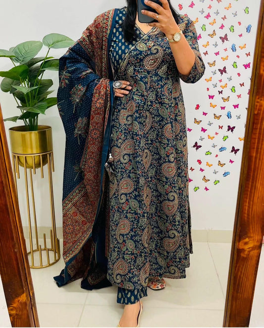 NEW FLORAL KURTI PANT WITH DUPATTA