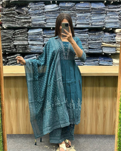 Beautiful Anarkali kurta pant dupatta