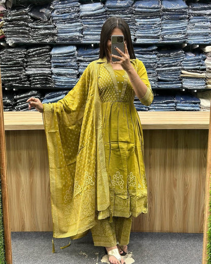 Beautiful Anarkali kurta pant dupatta