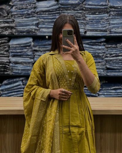 Beautiful Anarkali kurta pant dupatta