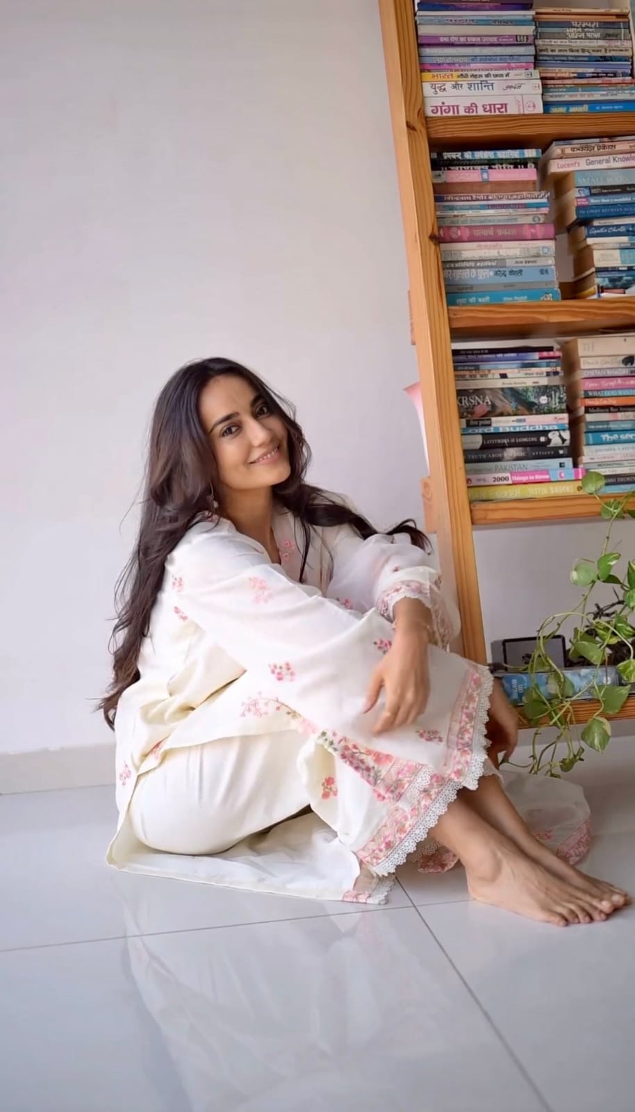 Elegance White Chanderi Embroidered Suit Set