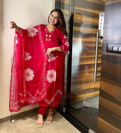 BEAUTIFUL FLOWER PRINT KURTA SET