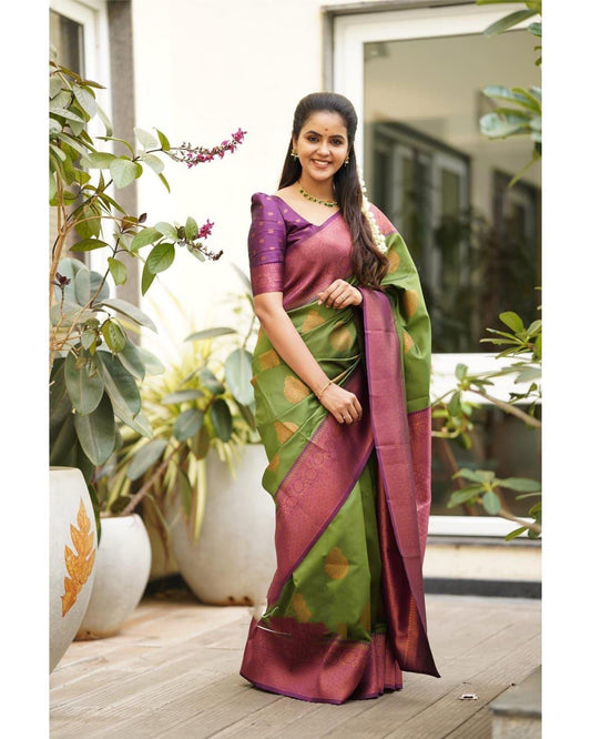 Elegant Soft Lichi Silk Saree with Jacquard Work