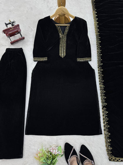 EXCLISIVE BLACK A-LINE VISCOSE VELVET KURTA SET