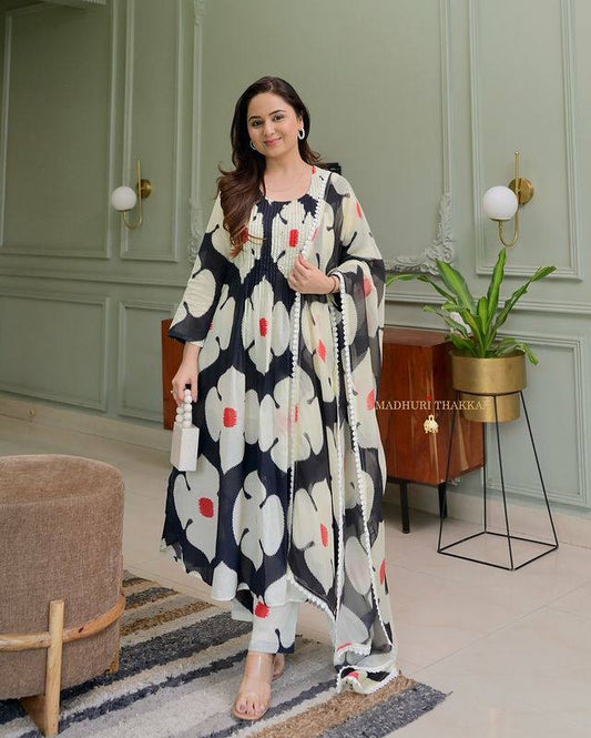 BEAUTIFUL FLOWER PRINT KUPRTA PANT WITH DUPATTA